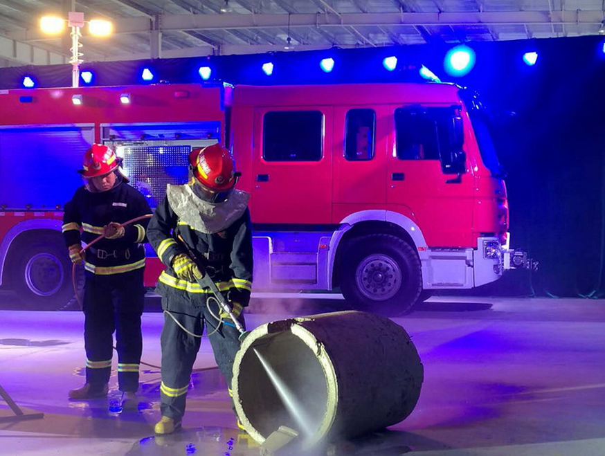 我國研制成功首臺(tái)冷態(tài)切割搶險(xiǎn)救援消防車