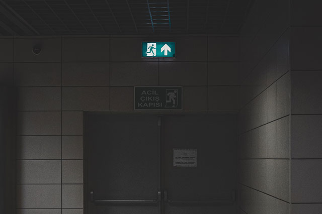 應(yīng)該怎么選擇智能消防應(yīng)急燈的類型？