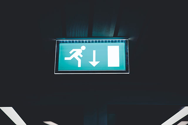 為什么安全出口標(biāo)志燈是綠色而不是紅色呢？